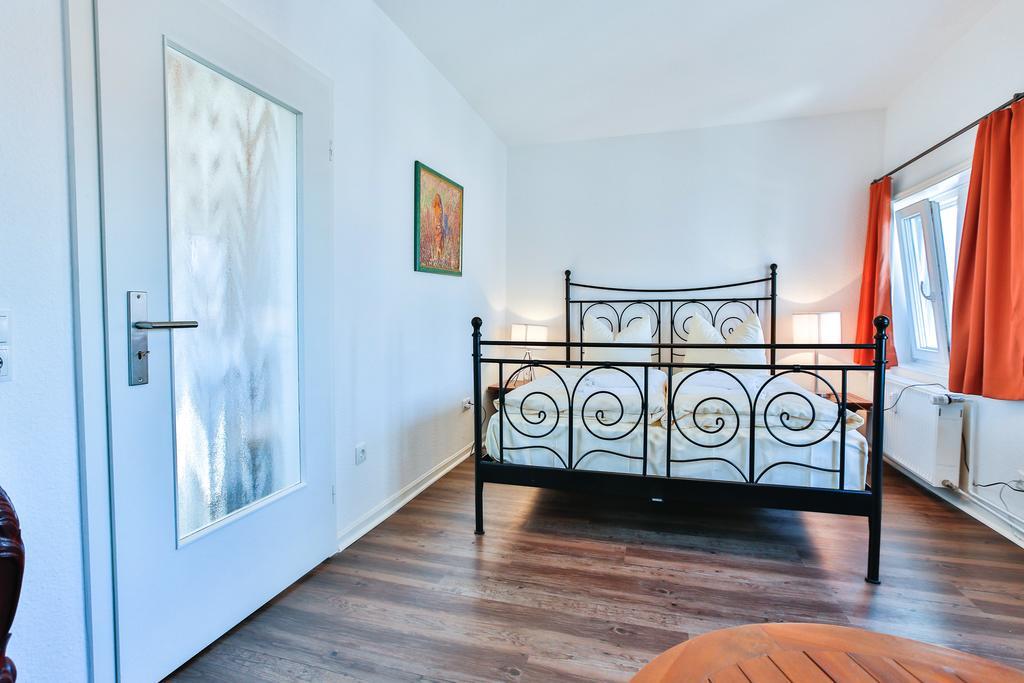 Riverside Apartments لوبيك المظهر الخارجي الصورة