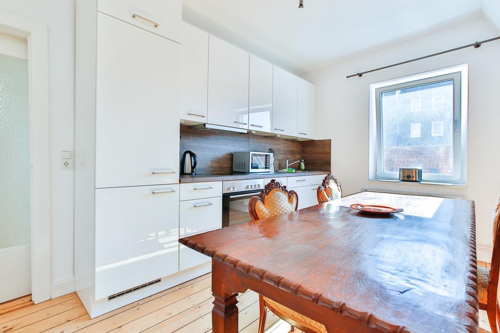 Riverside Apartments لوبيك المظهر الخارجي الصورة