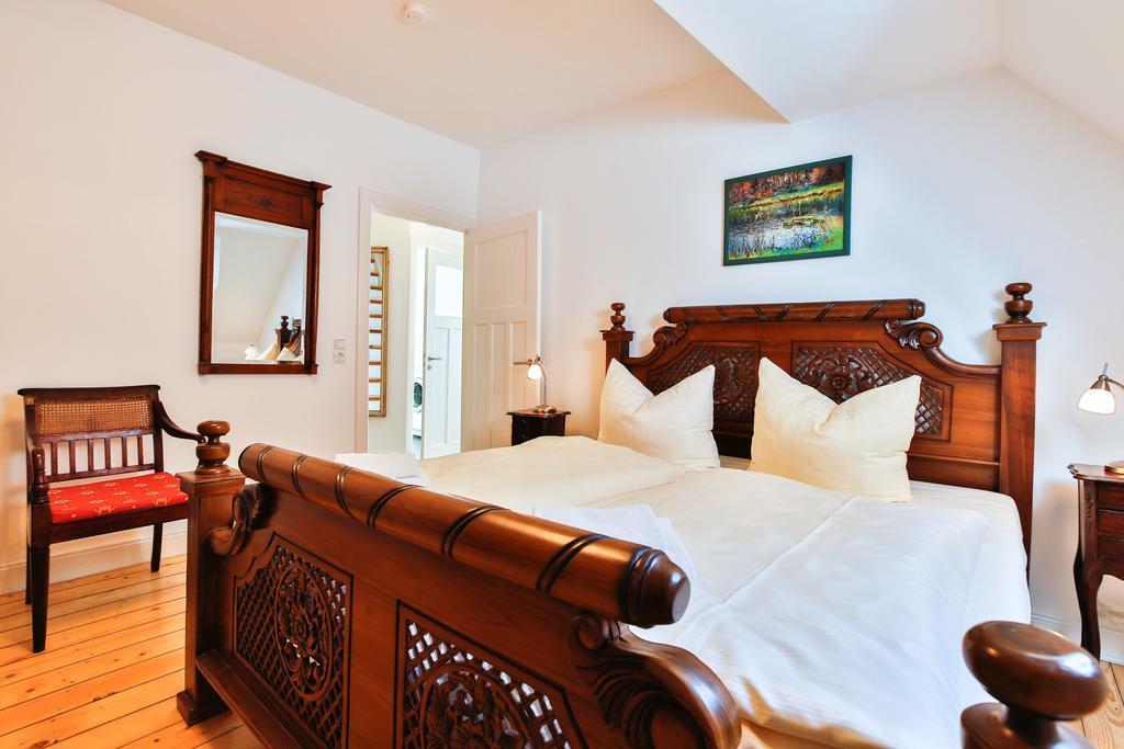 Riverside Apartments لوبيك المظهر الخارجي الصورة